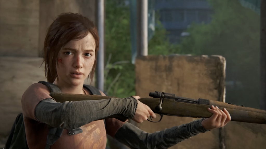 Элли из The Last of Us целится винтовкой в руинах