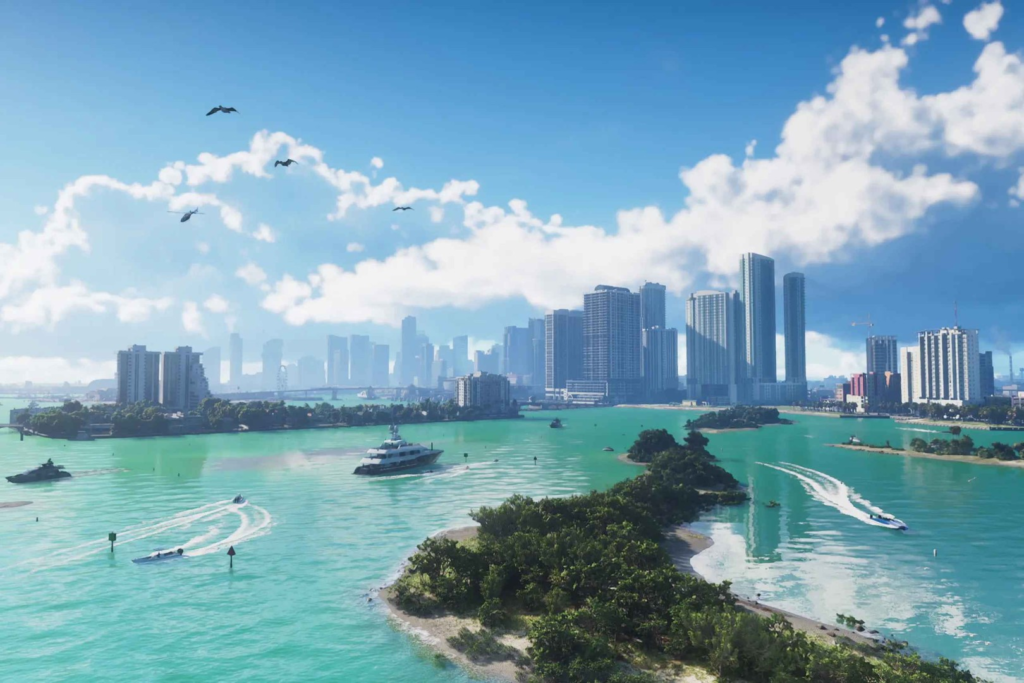 Яхта плывет по бирюзовой бухте у небоскребов