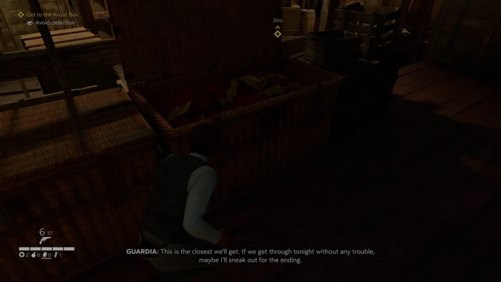 Агент прячется за ящиками на складе Hitman